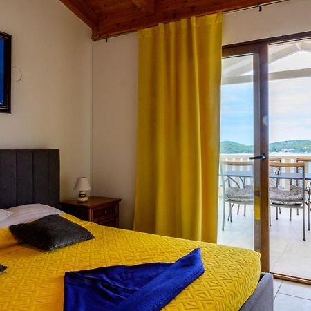 Villa I Karma Tisno Bagian luar foto