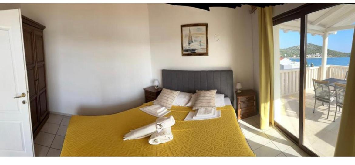 Villa I Karma Tisno Bagian luar foto