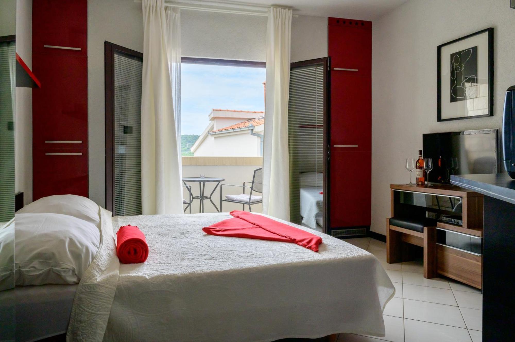 Villa I Karma Tisno Bagian luar foto